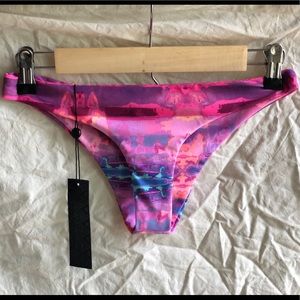 STONE FOX SWIM bottoms in Medium NWT